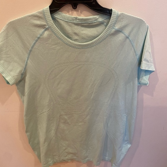 lululemon athletica Tops - Swiftly tech short sleeve shirt. Size 10.